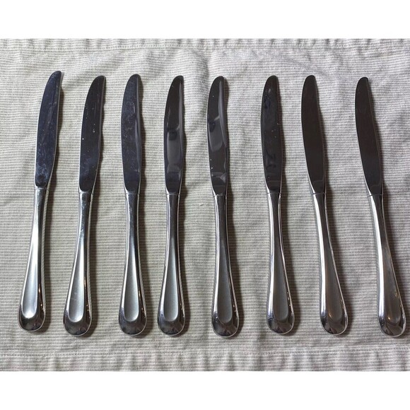 Set of 8 Oneida Satin Sand Dune 9" Dinner Knives Stainless Steel Flatware - Picture 1 of 6